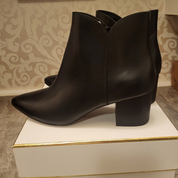 Cole Haan Black Ankle Booties with Pointed Toe - Picture 4 of 11